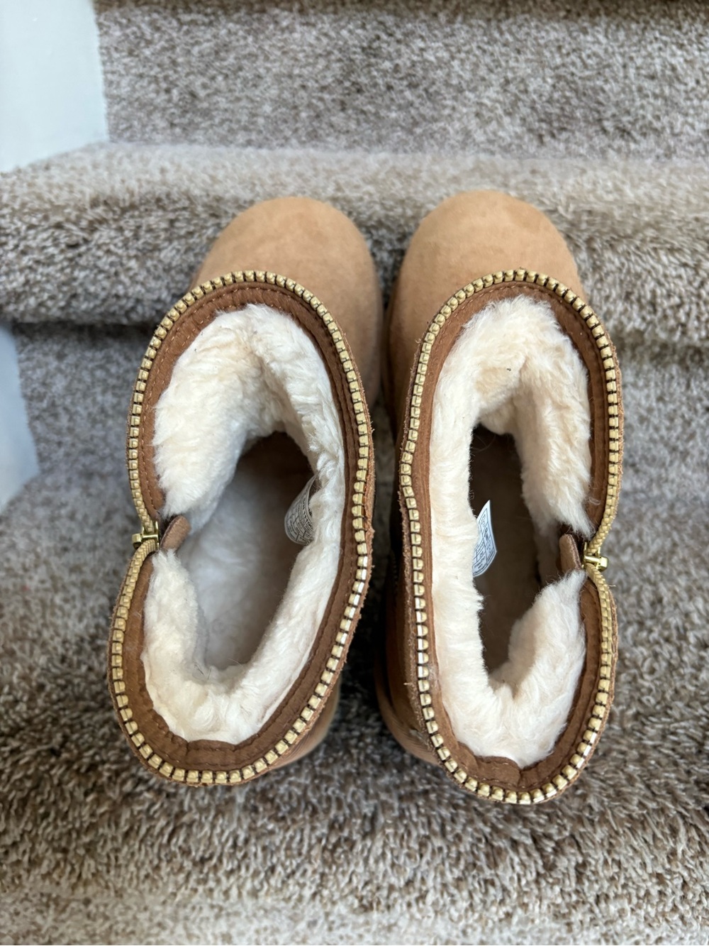 Ugg SN 1110697 Women’s Tan Suede Shearling Zip Ankle Boots - Picture 8 of 14